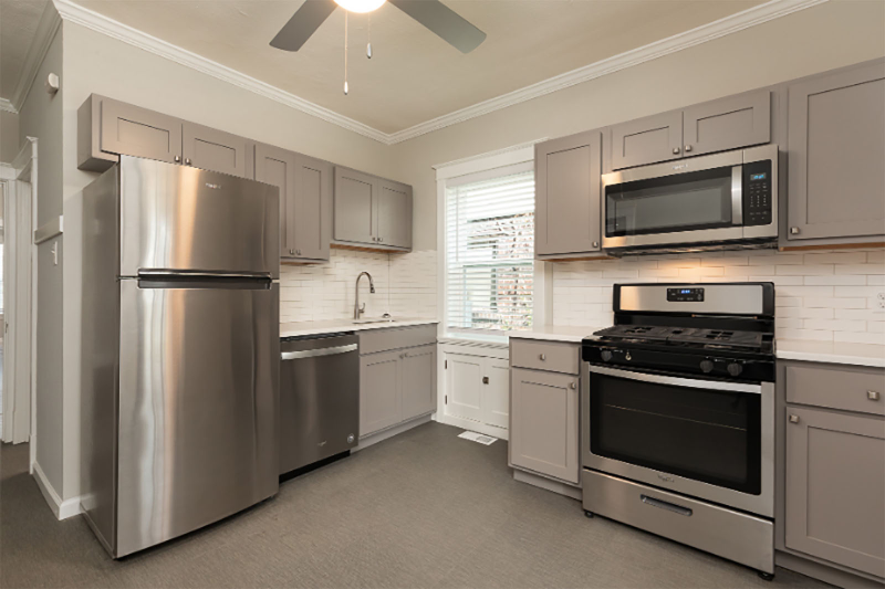 1030 Childress Ave #1stFL - Photo 7 of 11