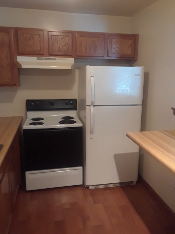 330 Lakeview Ave #B - Photo 2 of 9