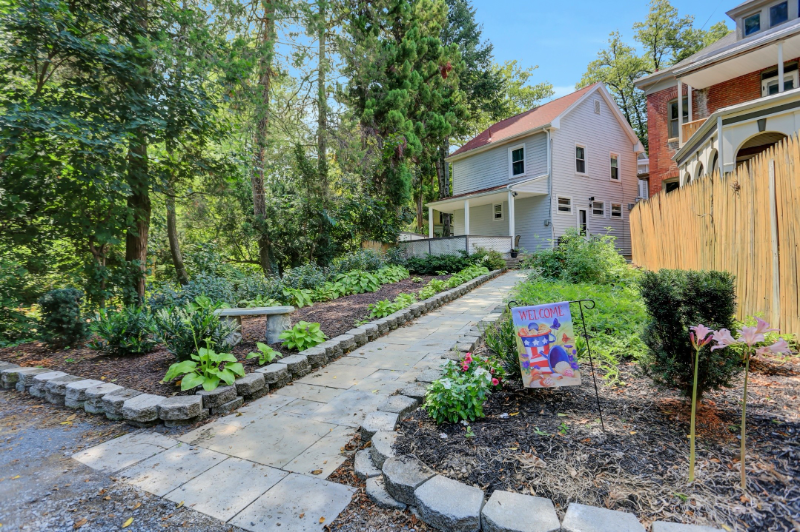 266 Philadelphia Ave #1 - Photo 2 of 15