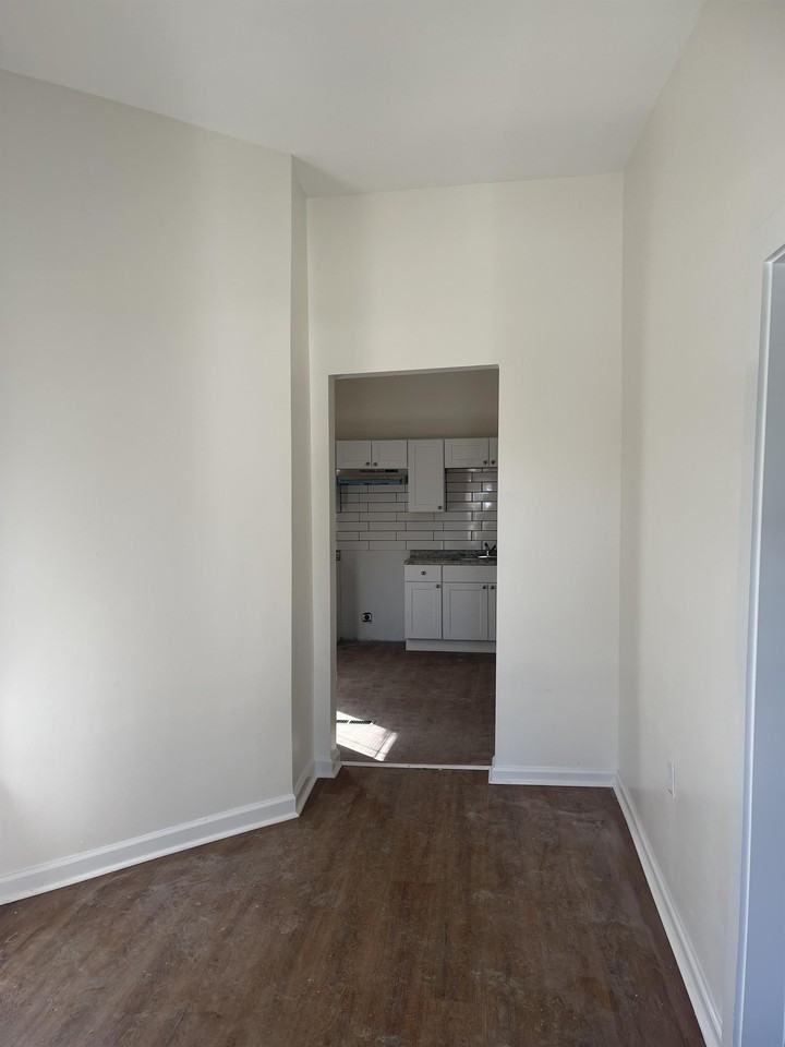 418 Breckenridge Street #1 - Photo 5 of 12