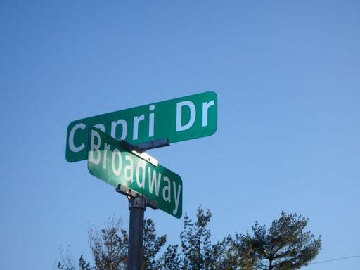 1812 E Broadway - Photo 3 of 3