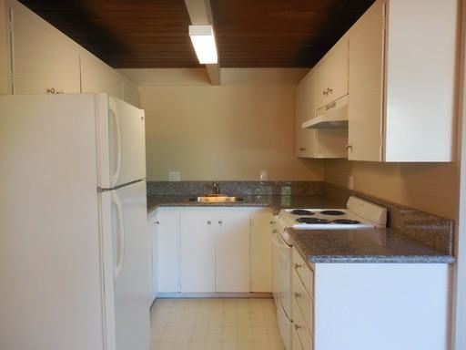 400 NW 18th St - Photo 3 of 6