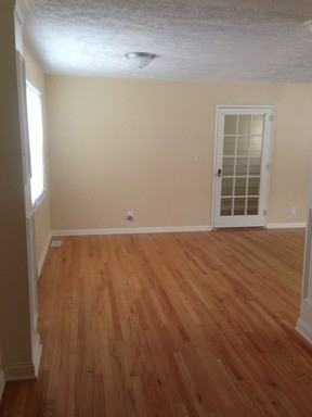 1721 Summit Dr - Photo 2 of 9