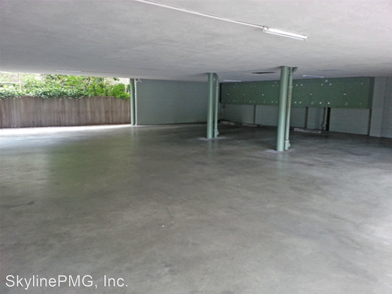 1114 Hopkins Ave - Photo 2 of 5
