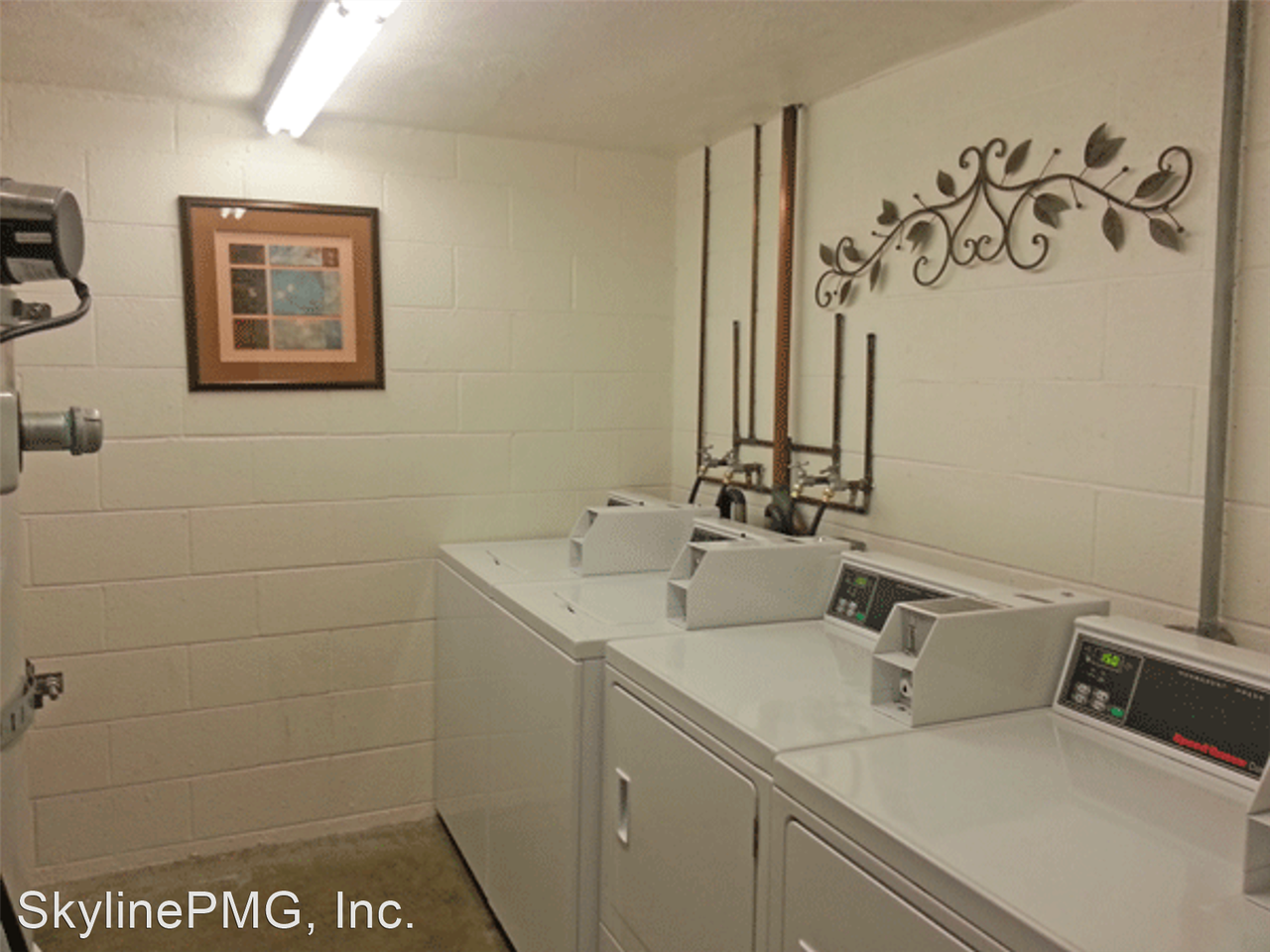 1114 Hopkins Ave - Photo 3 of 5