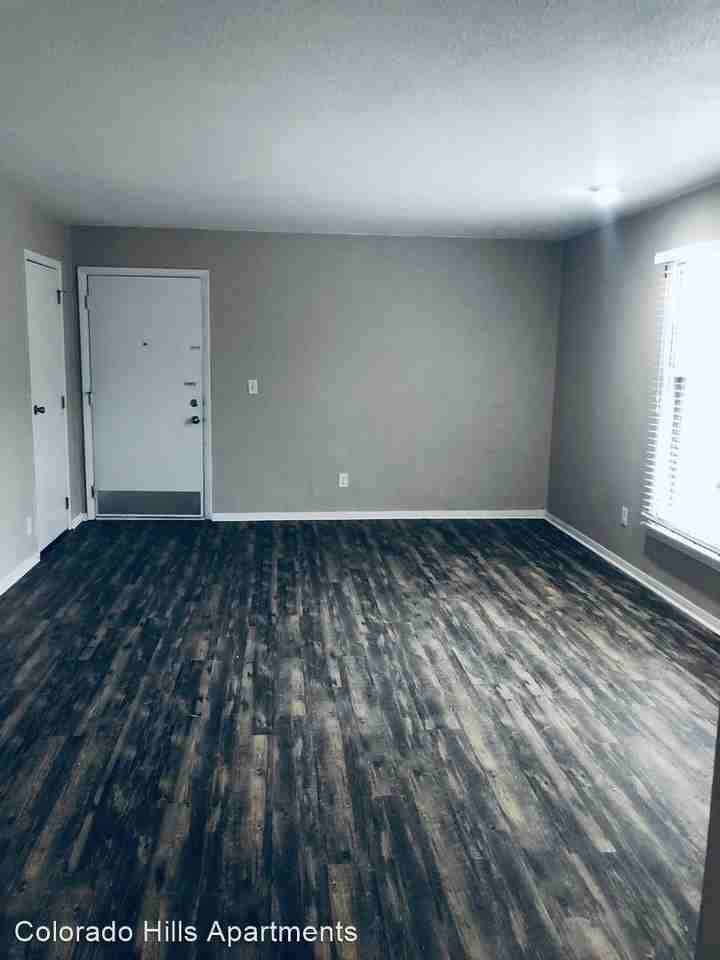 703 E Colorado Ave - Photo 2 of 3