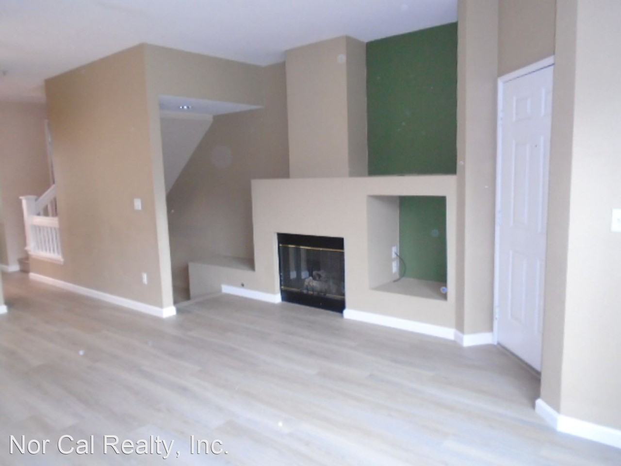 637 Atherton Pl #403 - Photo 3 of 22