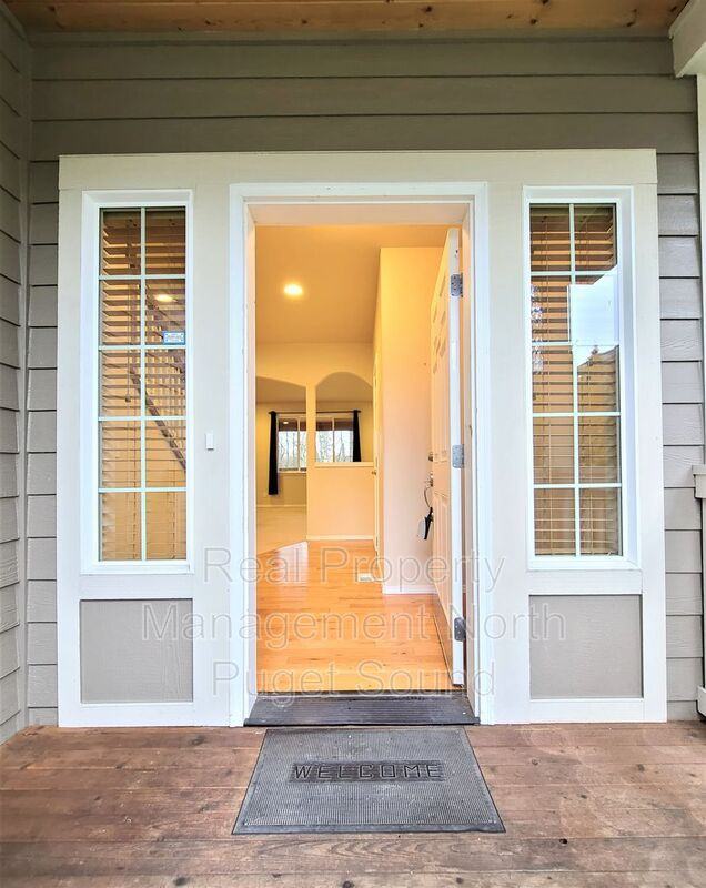 9304 18th Ave W - Photo 3 of 26