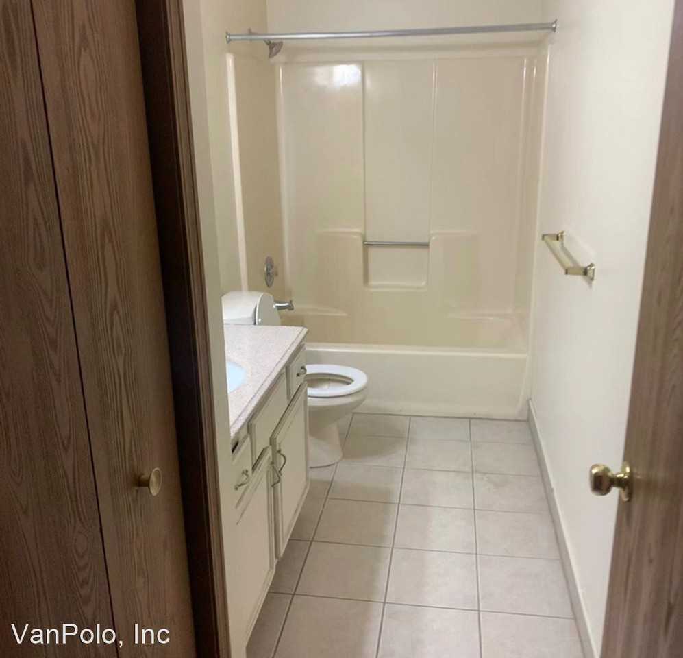 8695 Rosewood Ave NW - Photo 2 of 9