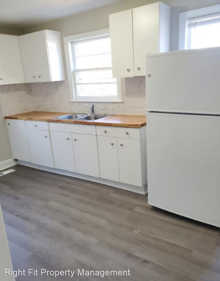 4383 Wilson St - Photo 3 of 15