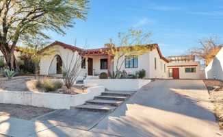 featured image of 2516 E 4th St