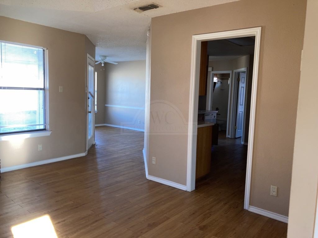 2707 Sidewinder Dr - Photo 3 of 13