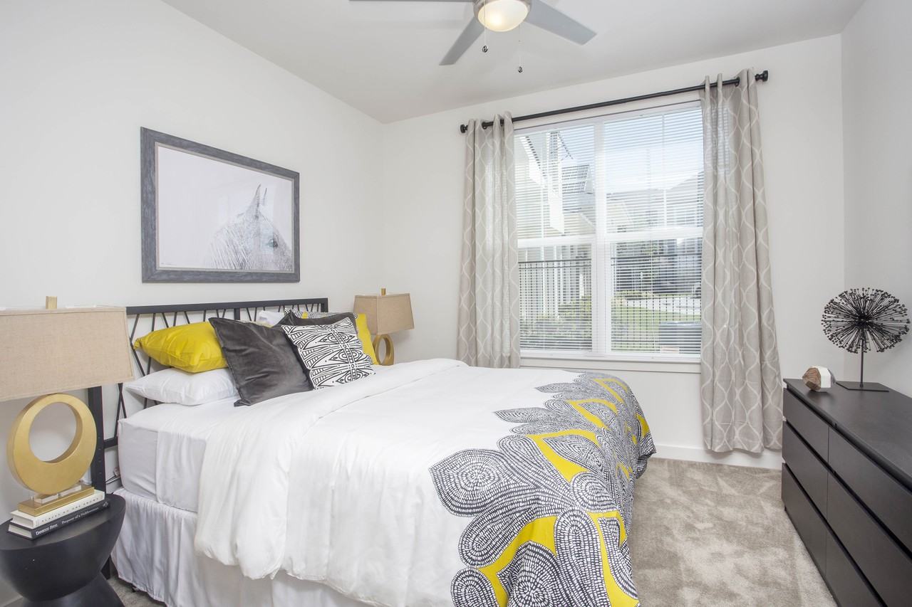 Robley Place Apartments - Photo 7 of 29