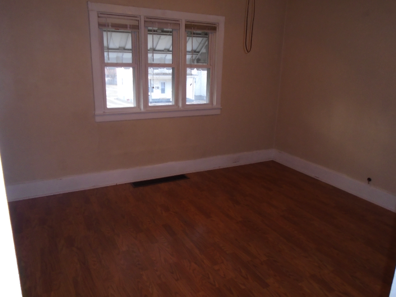 935 Baraga Street Northeast - Photo 3 of 24