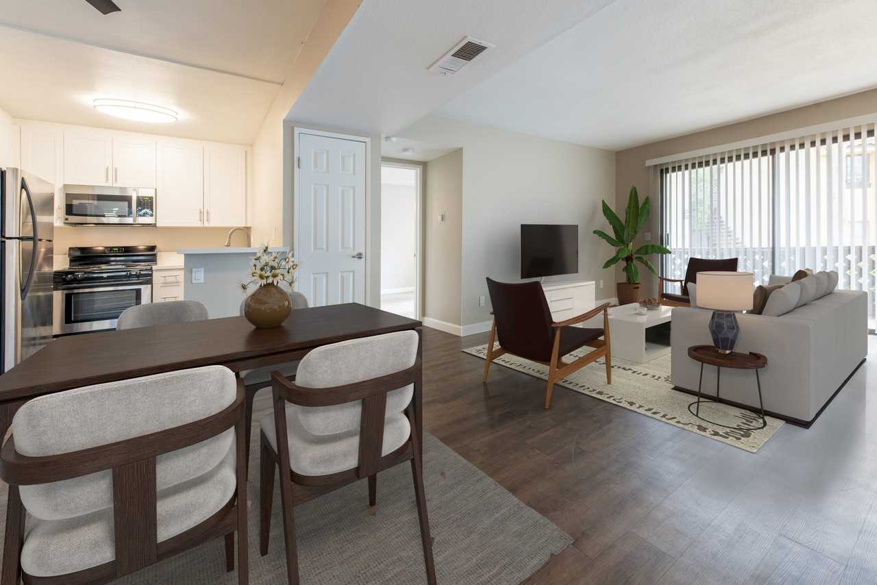 Capes at Ventura - Photo 3 of 33