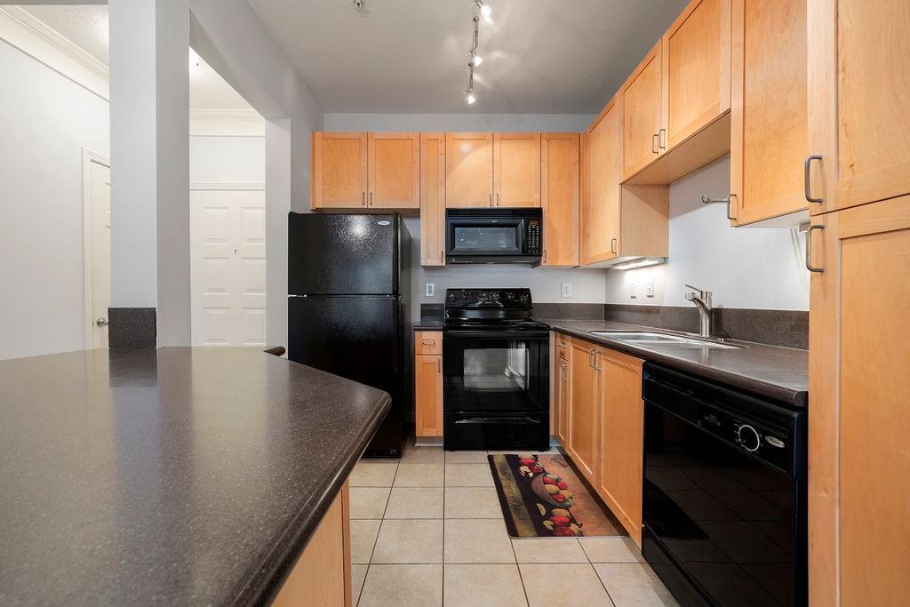 400 17th Street Northwest #2137 - Photo 7 of 19