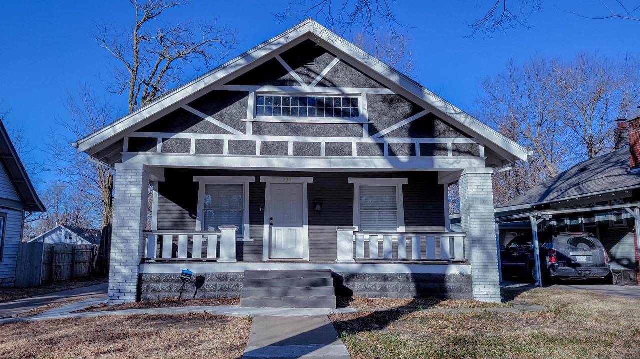 333 N Volutsia Ave #1