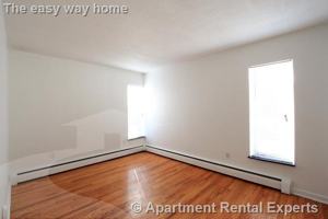 featured image of 524 Putnam Ave #6