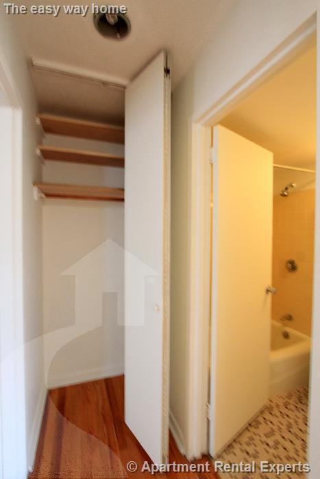 524 Putnam Ave #6 - Photo 4 of 20