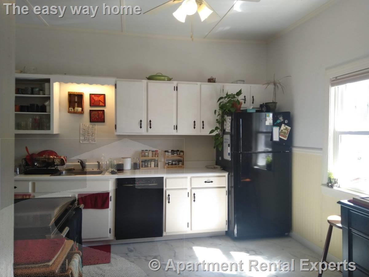 68 Converse Ave - Photo 3 of 16