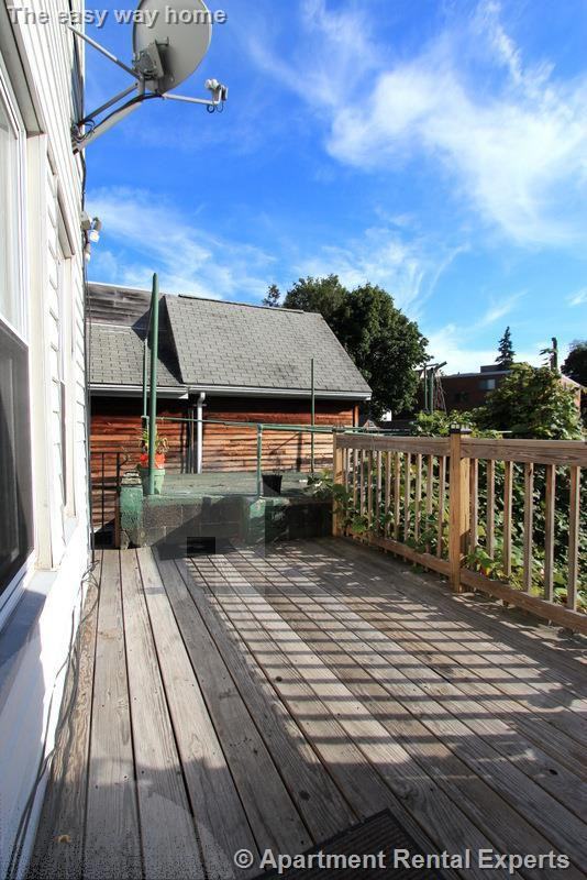 569 Main St #1 - Photo 3 of 23