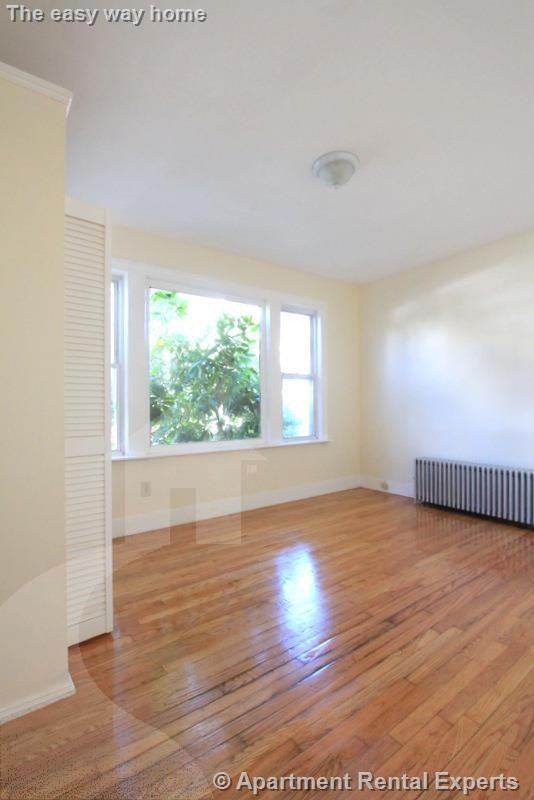 569 Main St #1 - Photo 4 of 23