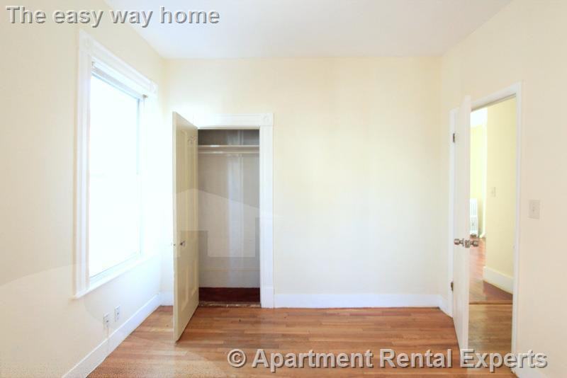 569 Main St #1 - Photo 7 of 23