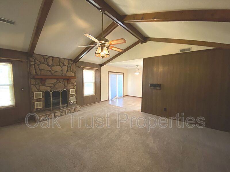 235 Tall Pines Rd - Photo 3 of 17