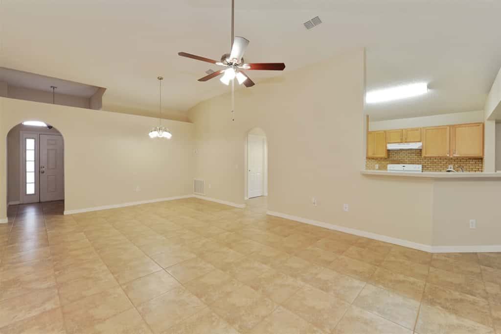 6319 Gondola Dr - Photo 2 of 11