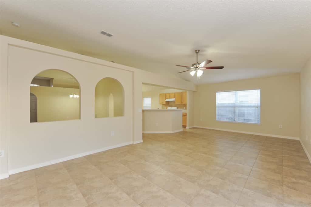 6319 Gondola Dr - Photo 3 of 11