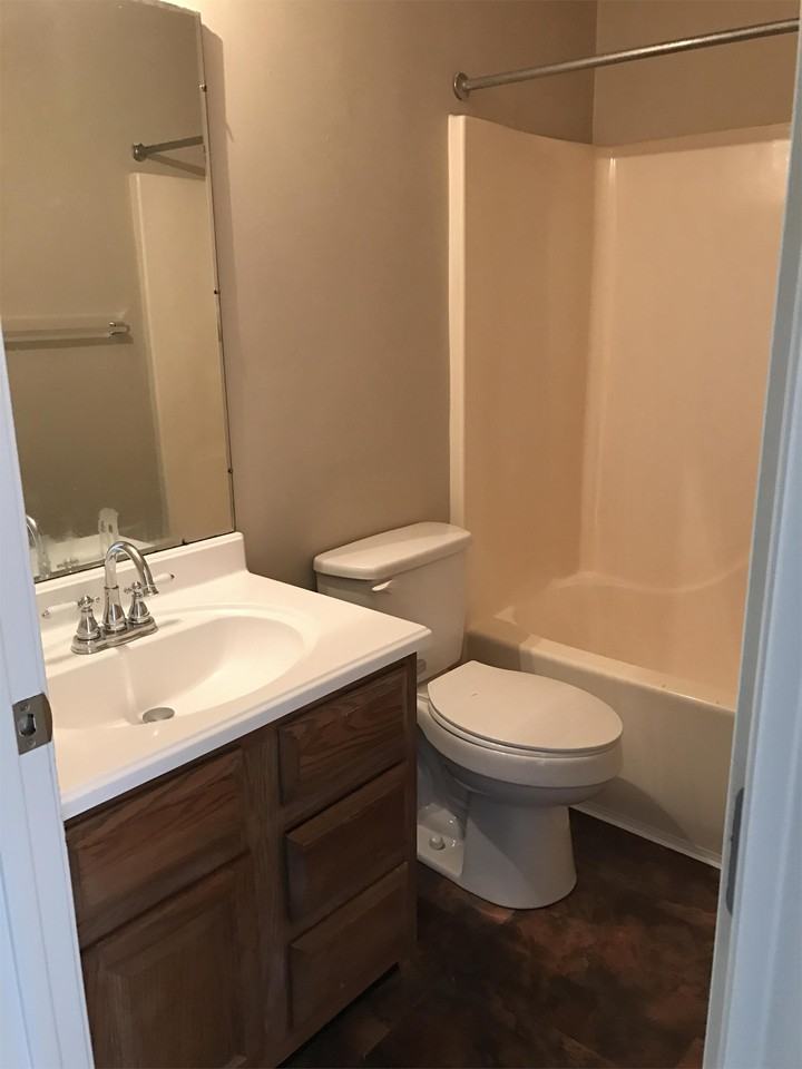 1902 Greenleaves Ct #1902 - Photo 6 of 12