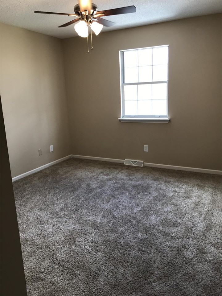 1902 Greenleaves Ct #1902 - Photo 7 of 12
