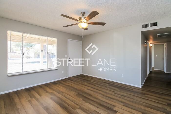 816 W Westchester Ave - Photo 2 of 15