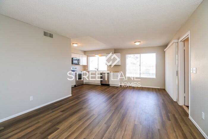 816 W Westchester Ave - Photo 3 of 15