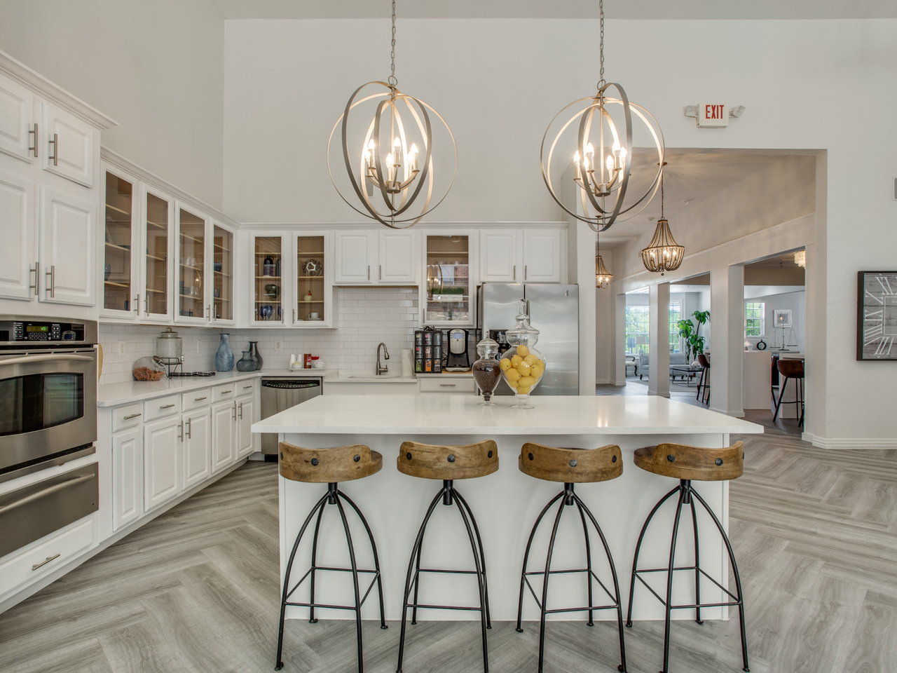 Avery (Old) - Photo 2 of 26