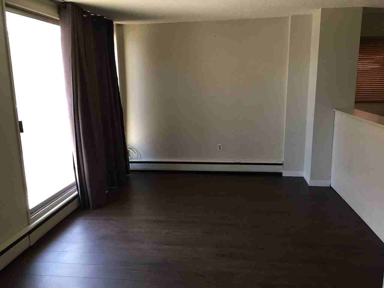 ALBANY HOUSE - Photo 3 of 13