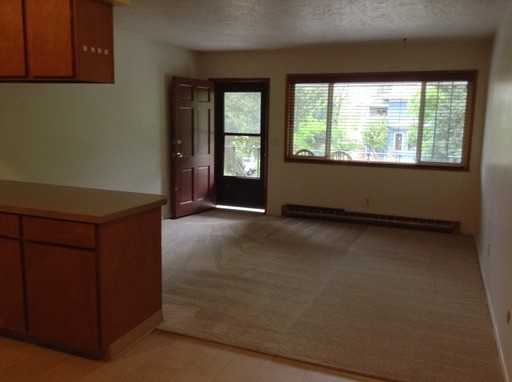1135 SE 27th Ave - Photo 2 of 6