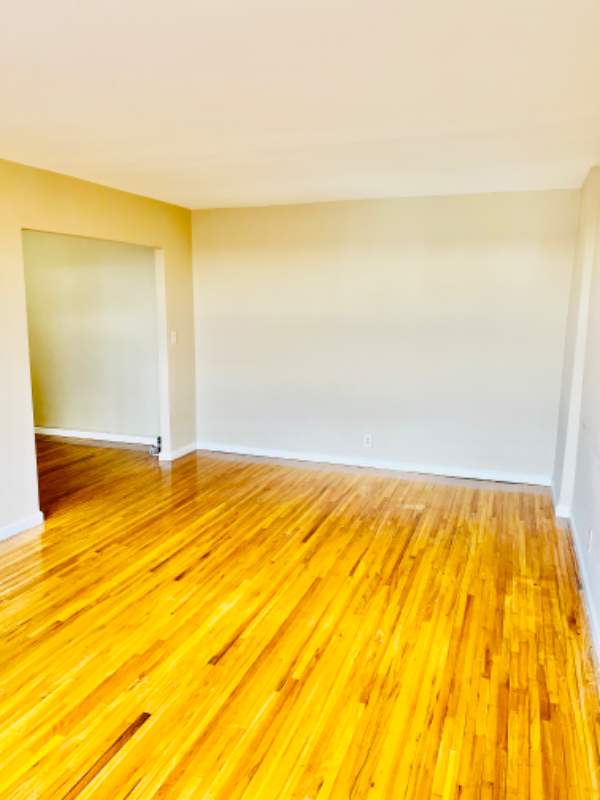 70 Croton Ave #6M