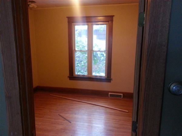 322 E Arch St - Photo 3 of 8