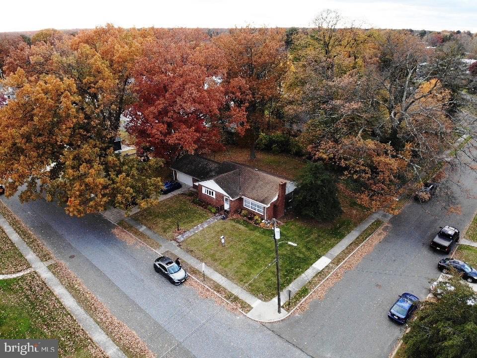 202 Holly St - Photo 2 of 4
