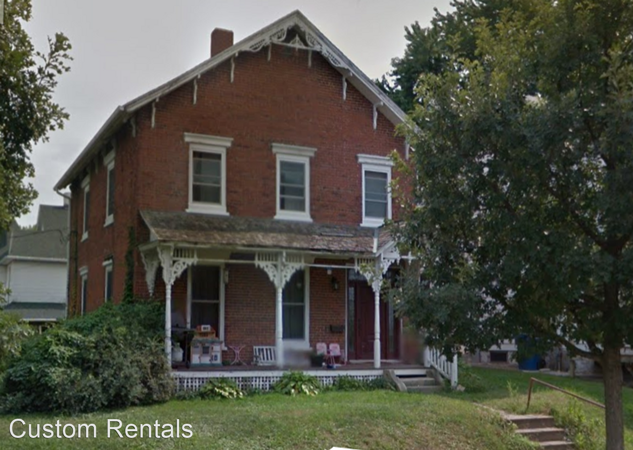 502 W 4th St - Photo 2 of 10