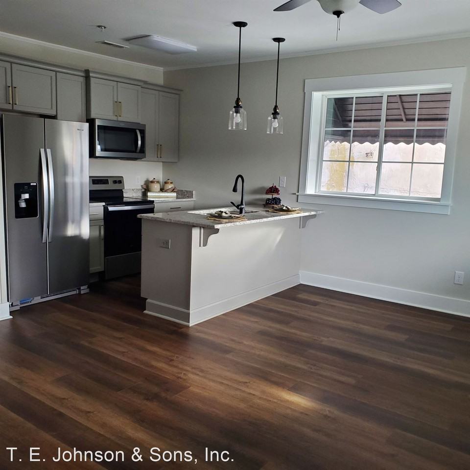 119 West Depot St - Photo 3 of 4