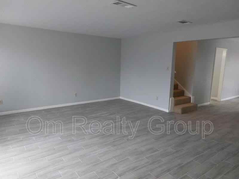 1846 Hollister St #6 - Photo 3 of 24