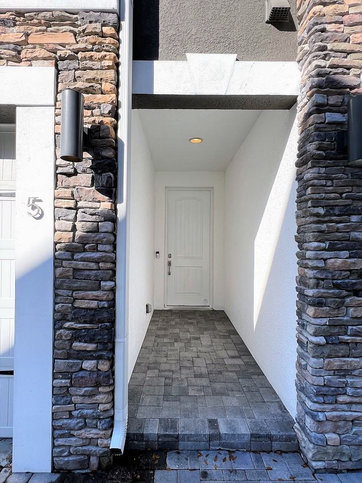 6921 Interbay Blvd #5 - Photo 2 of 18