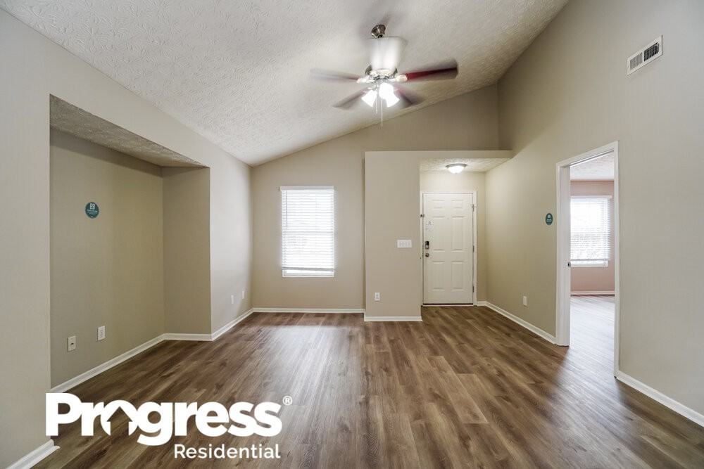 5428 Glendalough St - Photo 3 of 16