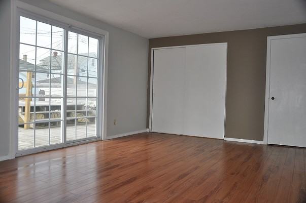 24 Hawthorne Avenue - Photo 3 of 37