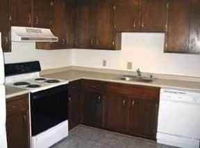 1320 Salterton Ct - Photo 2 of 4