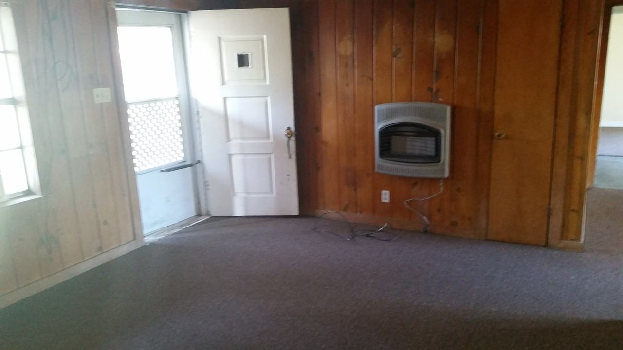 493 Rollingwood Dr - Photo 2 of 13