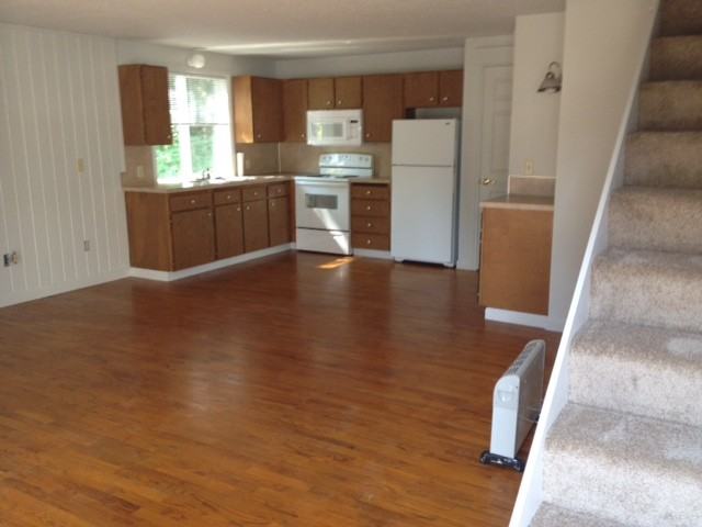 2517 Summit Lake Shore Rd NW - Photo 2 of 8