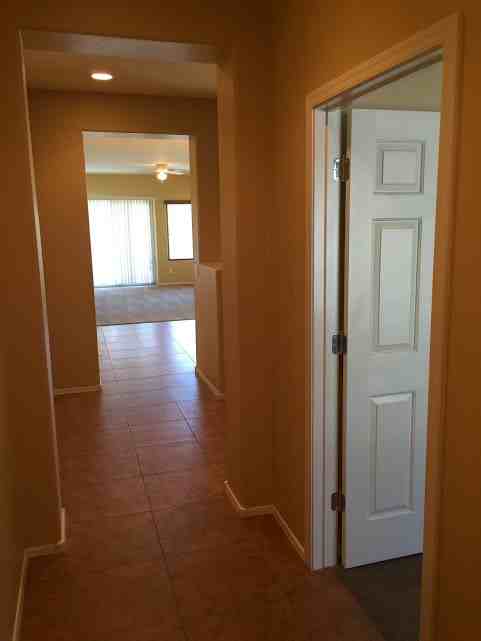 19283 W Washington St - Photo 3 of 23